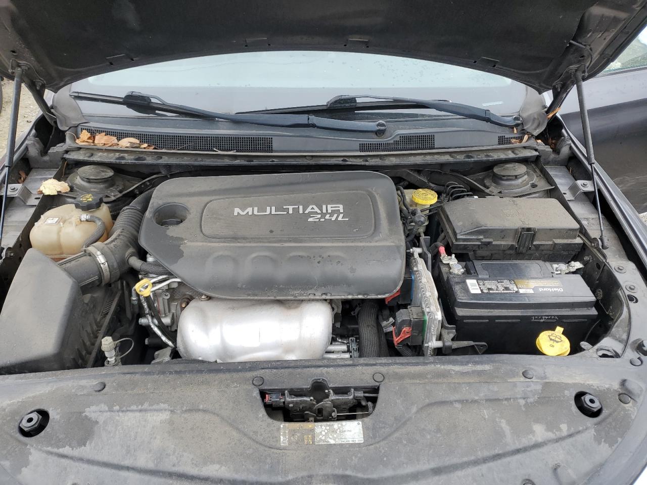2017 Chrysler 200 - Image 11