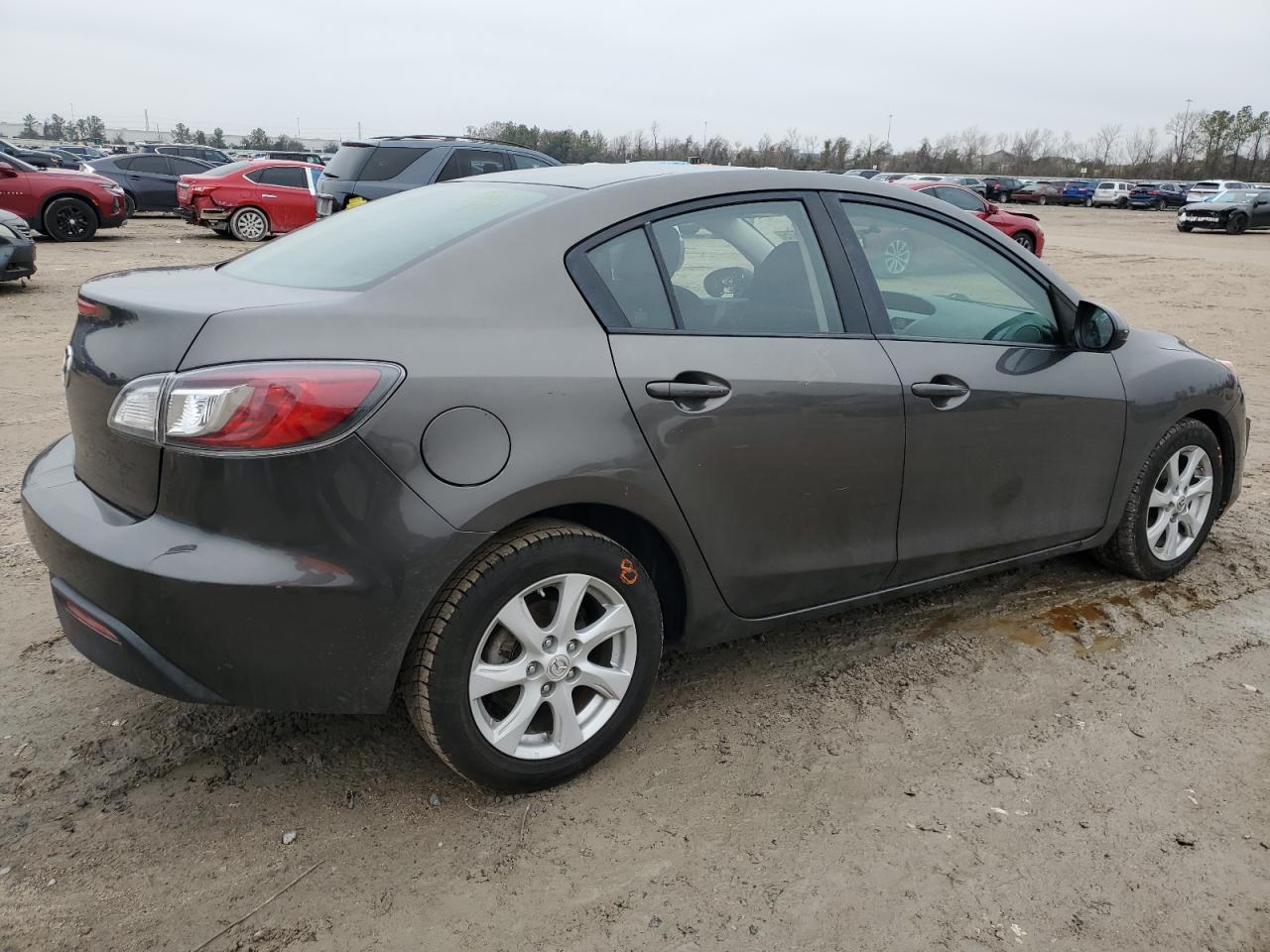 2010 Mazda 3 - Image 3