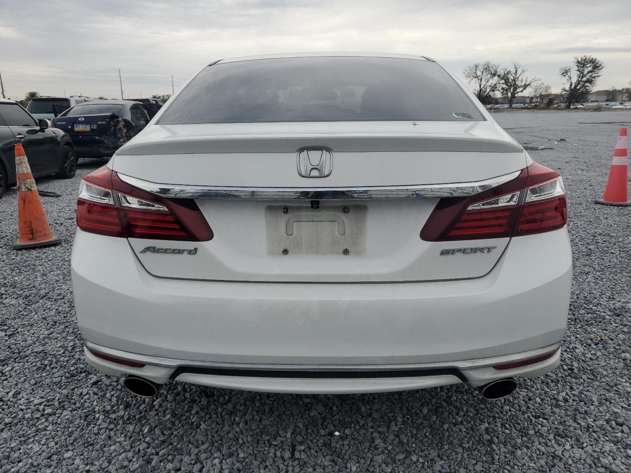 2017 Honda Accord - Image 6