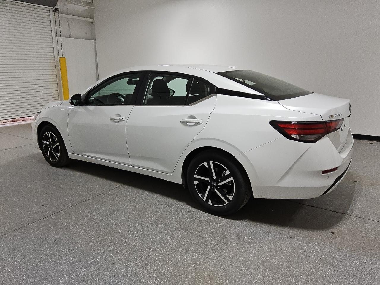 2024 Nissan Sentra - Image 2