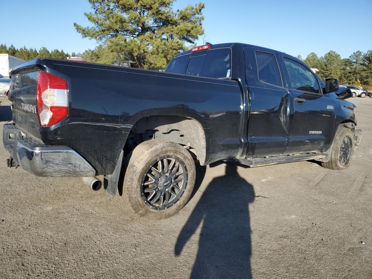 2020 Toyota Tundra - Image 3