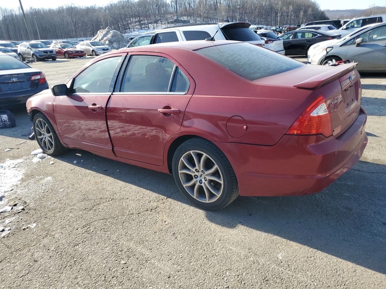 2010 Ford Fusion - Image 2