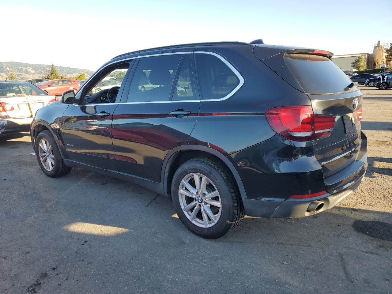 VIN 5UXKR0C55F0P13845 2015 BMW X5 no.2