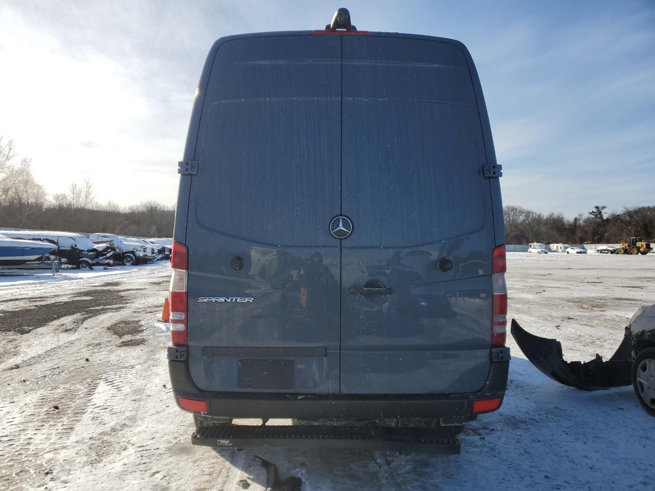 2018 Mercedes-Benz Sprinter - Image 6