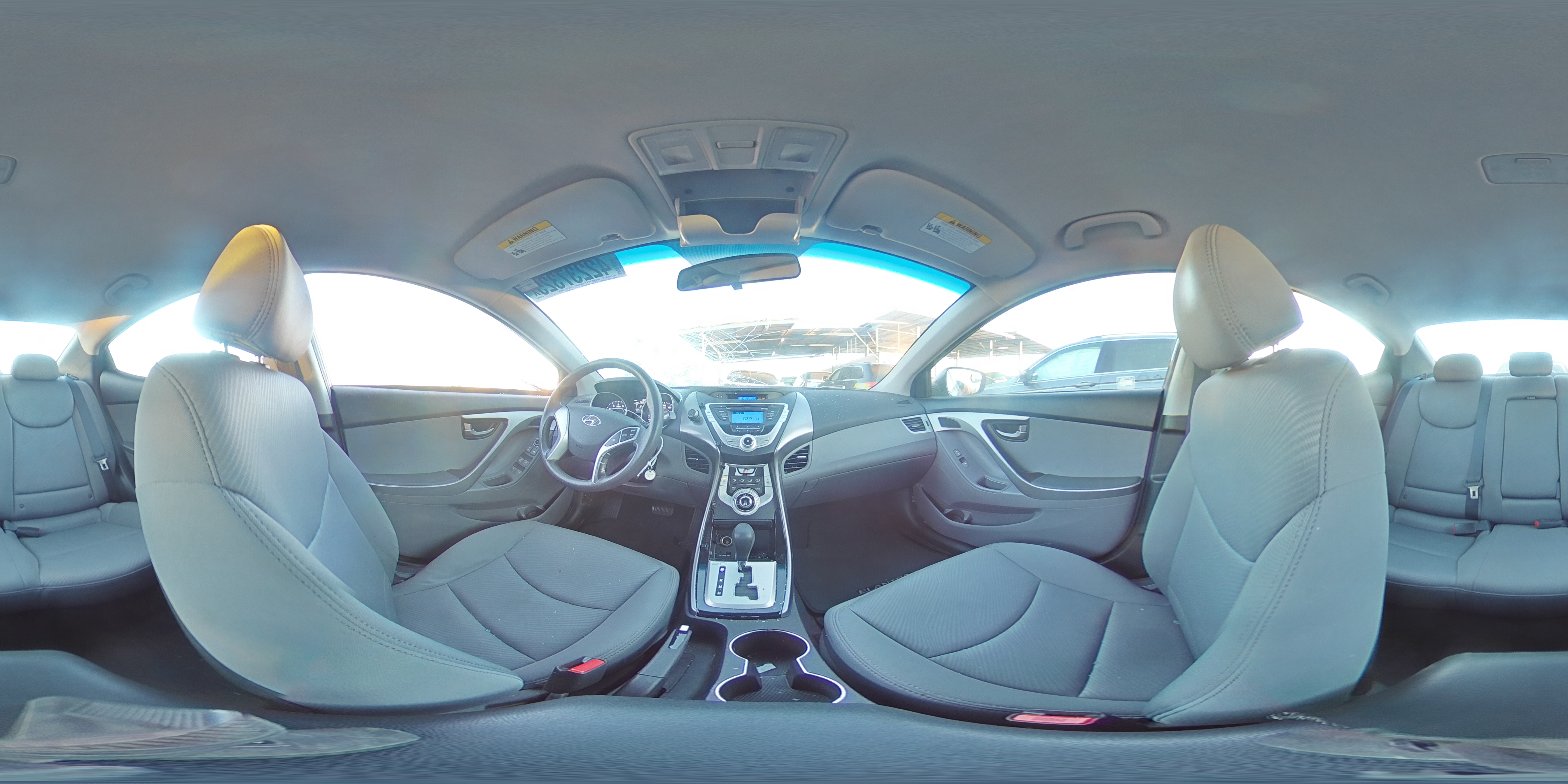 2012 Hyundai Elantra - Image 13