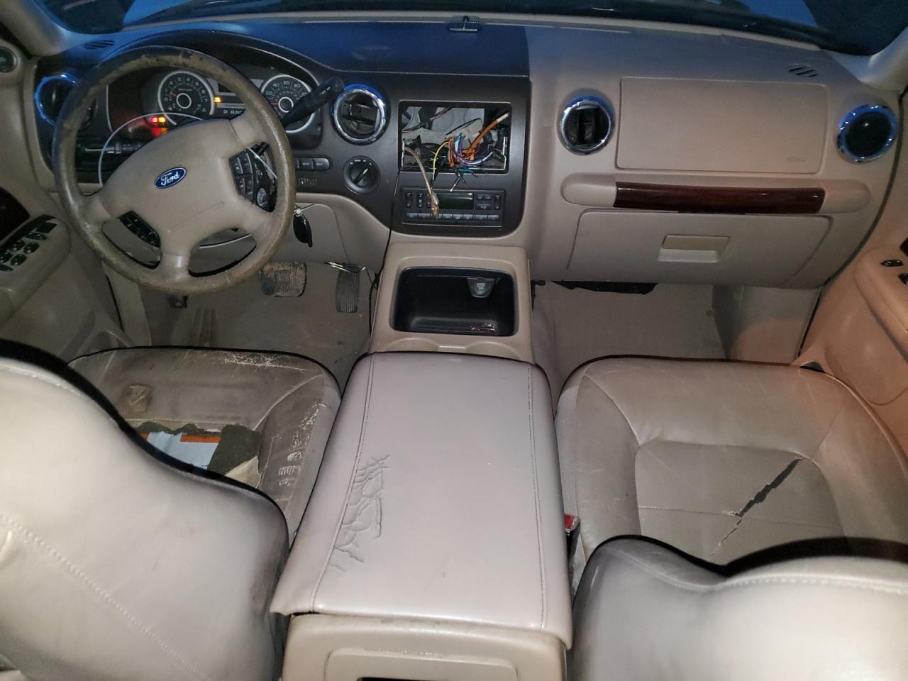 2006 Ford Expedition - Image 8