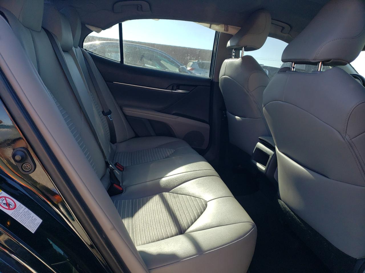 2019 Toyota Camry - Image 10