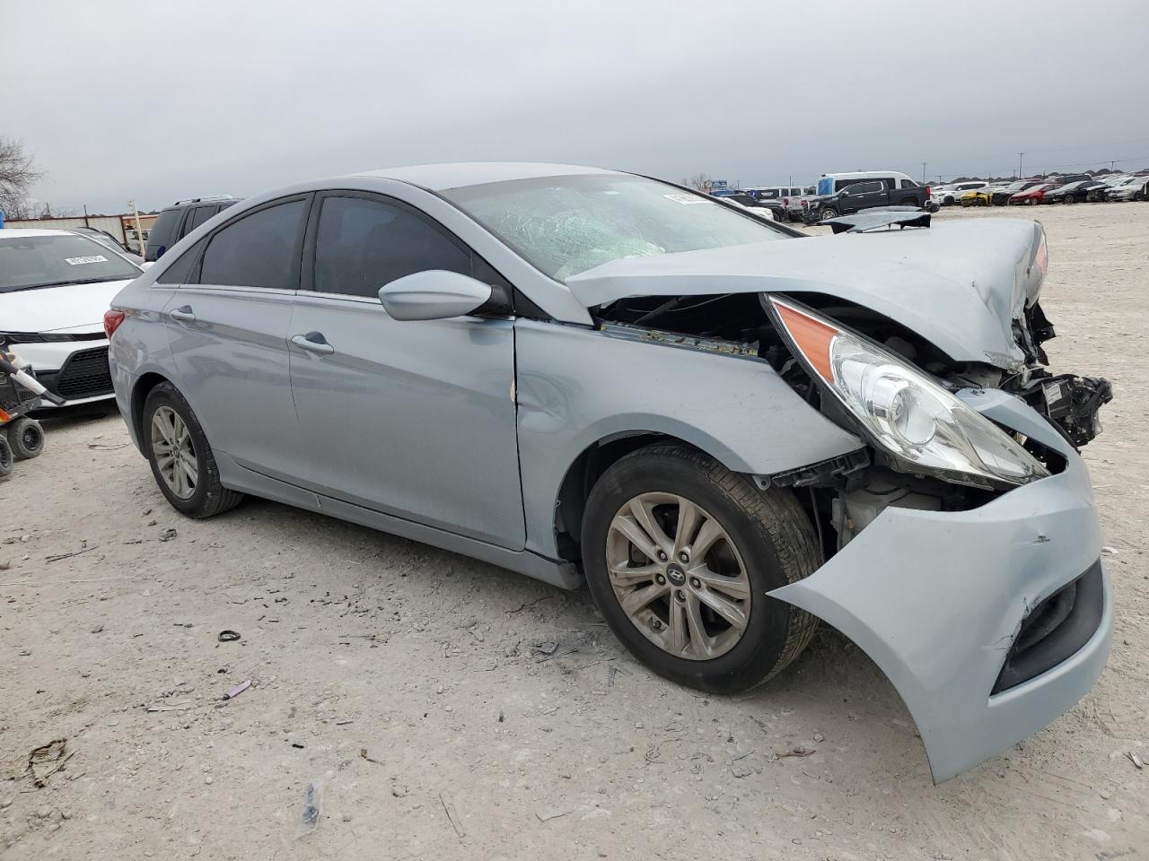 2011 Hyundai Sonata - Image 4