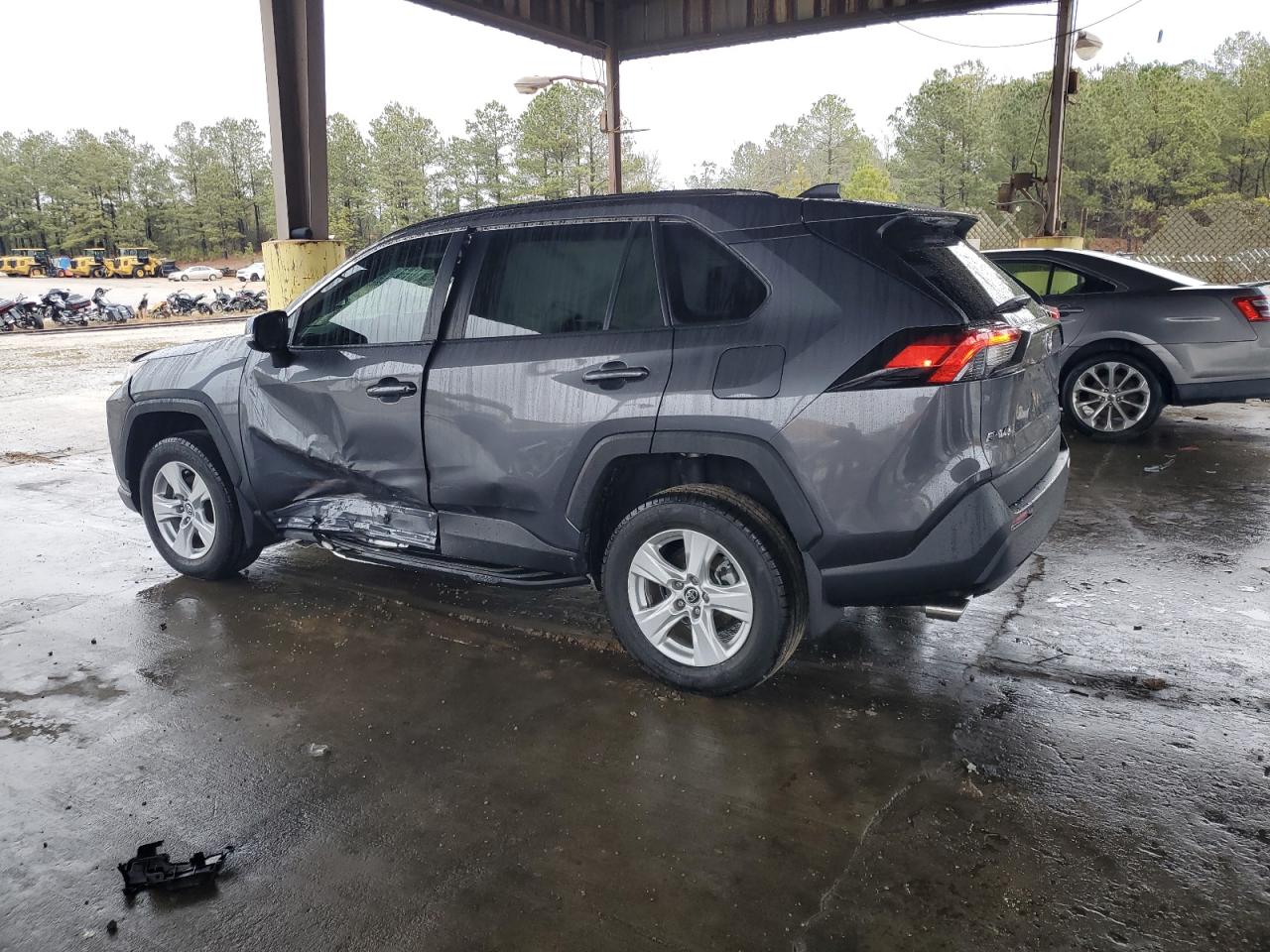 2021 Toyota RAV 4 - Image 2
