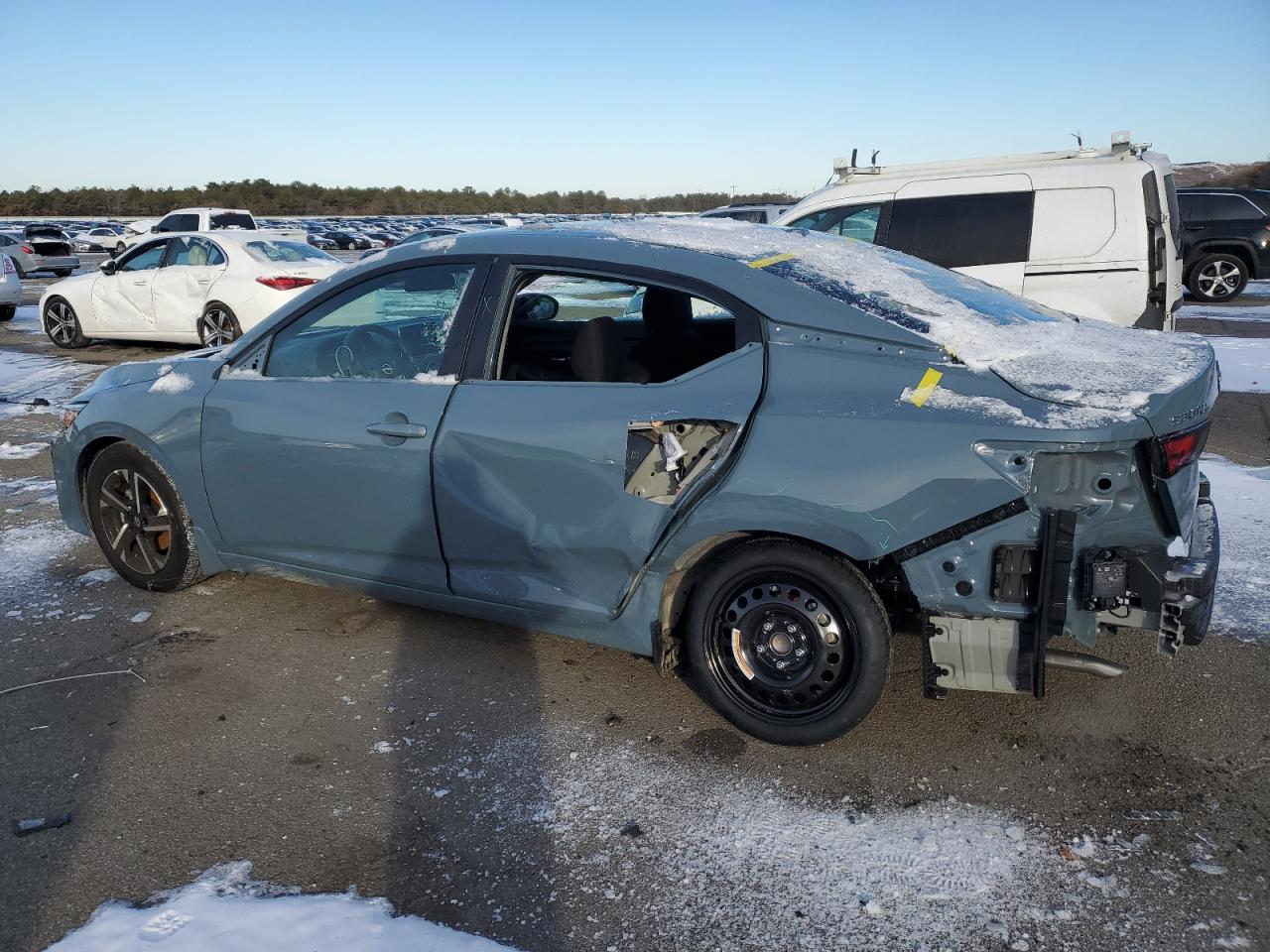 2024 Nissan Sentra - Image 2