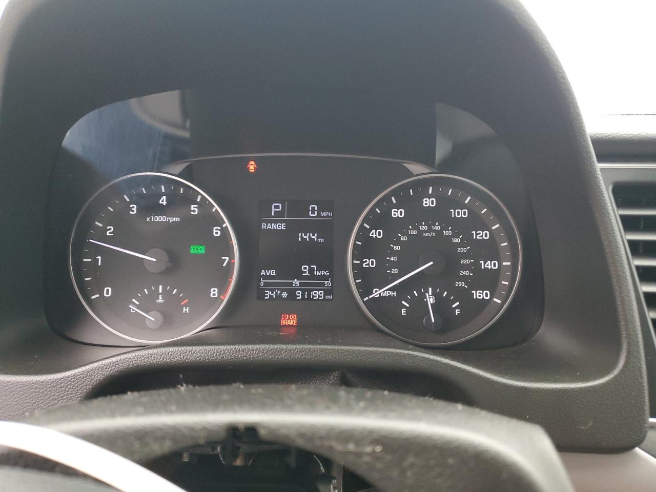 2017 Hyundai Elantra - Image 9