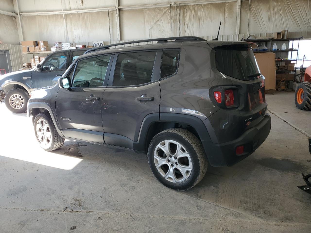 2019 Jeep Renegade - Image 2