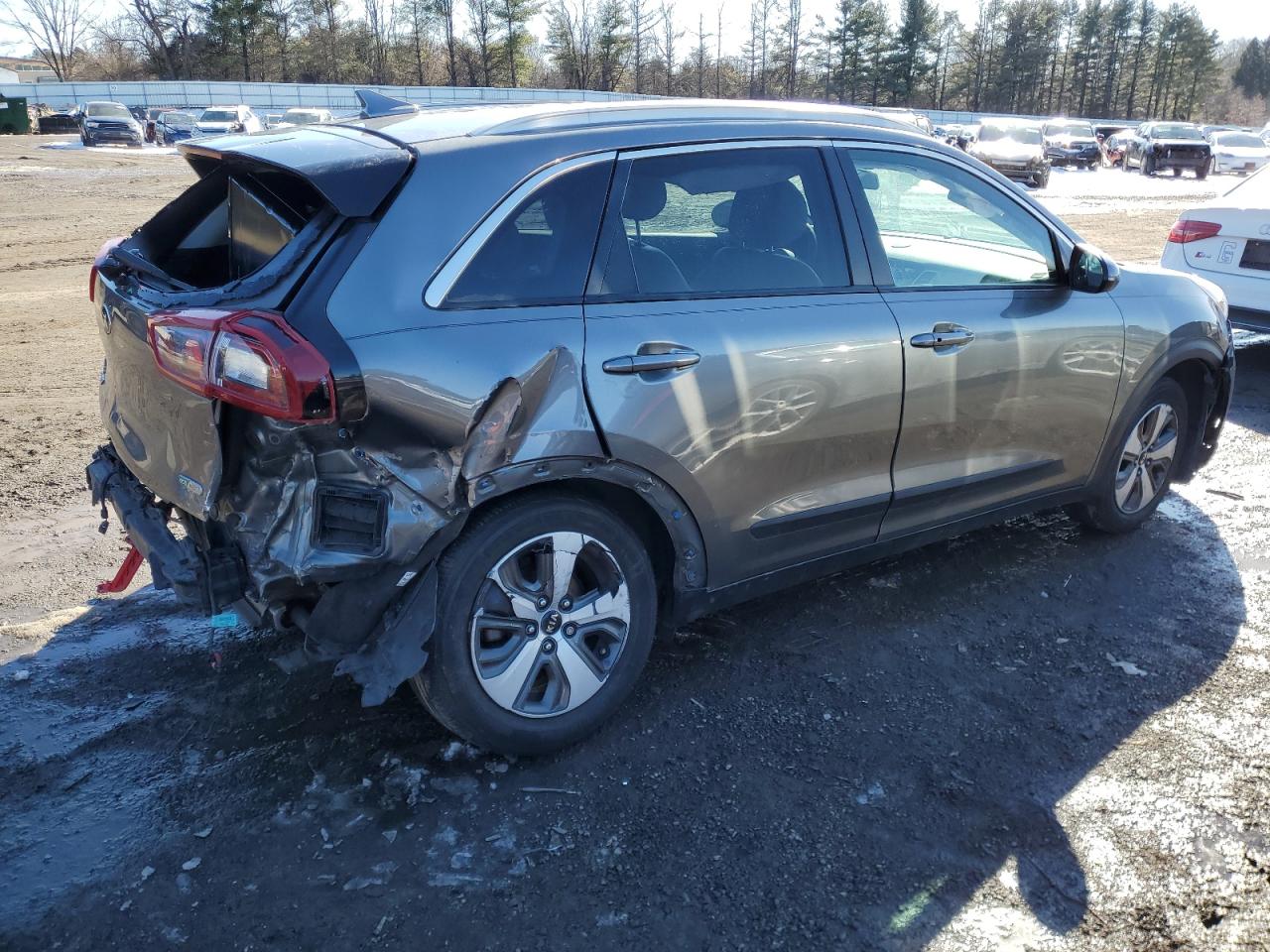 2017 Kia Niro - Image 3