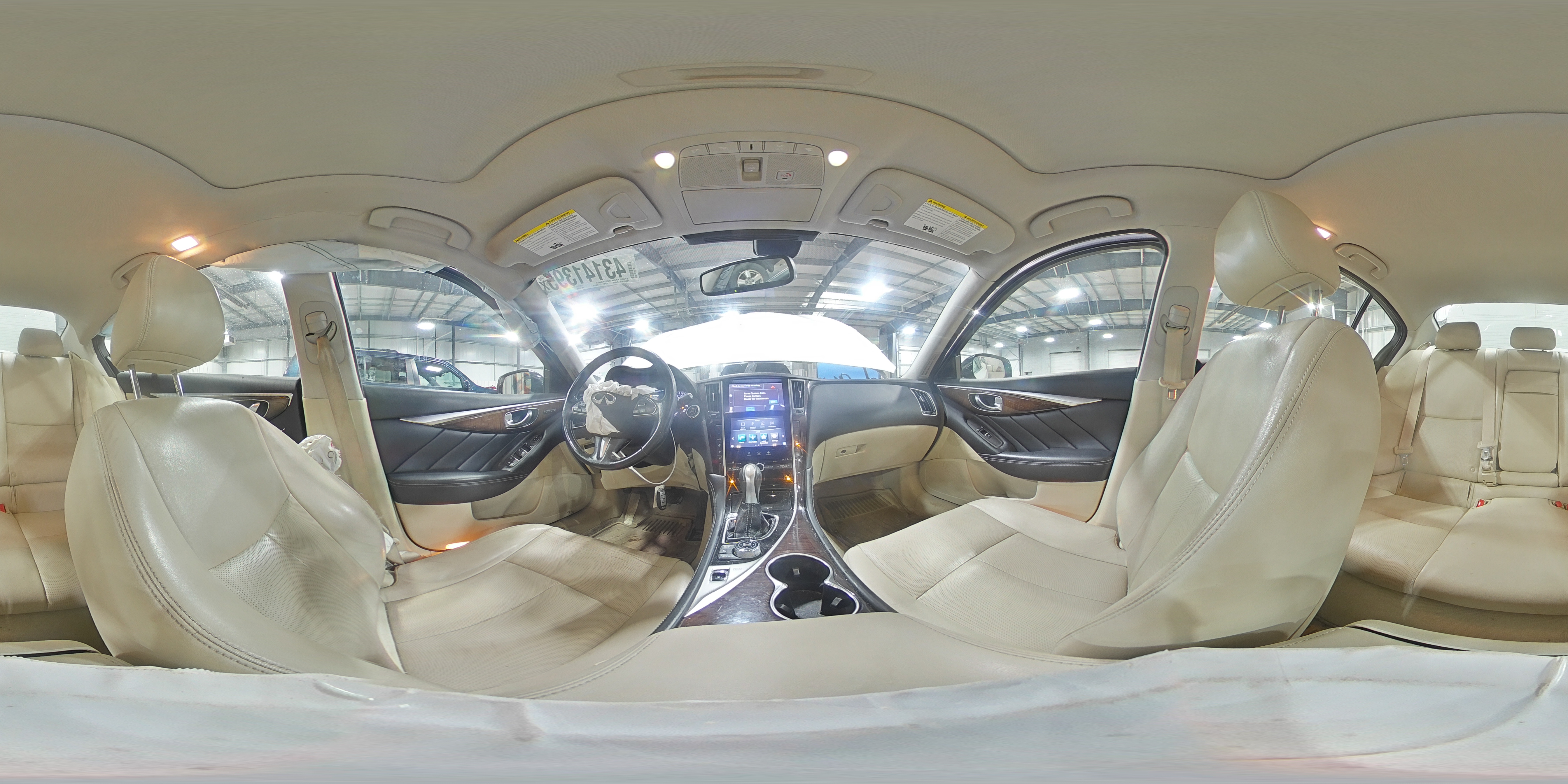 2015 Infiniti Q50 - Image 15