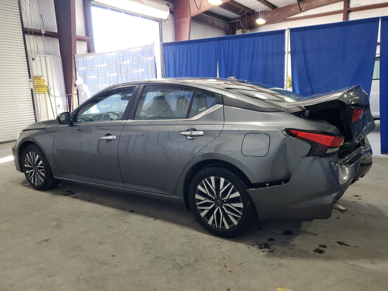 2024 Nissan Altima - Image 2