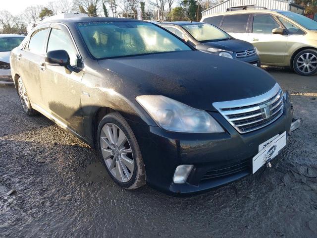 2010 TOYOTA CROWN