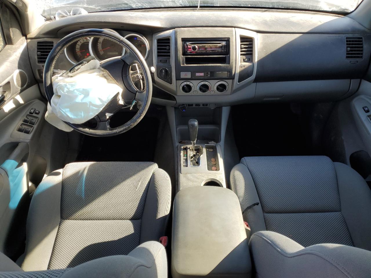 2011 Toyota Tacoma - Image 8