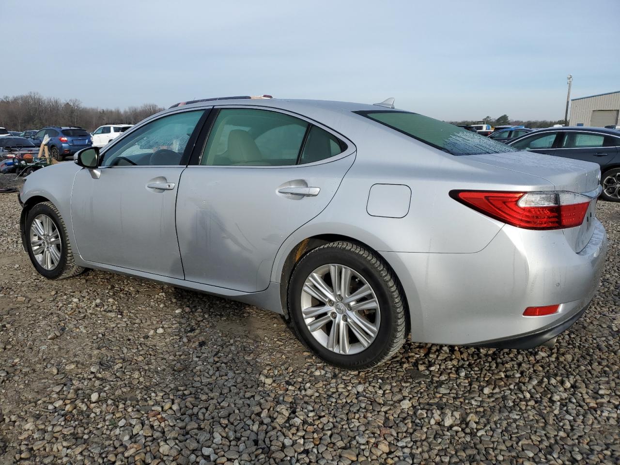 2014 Lexus ES - Image 2