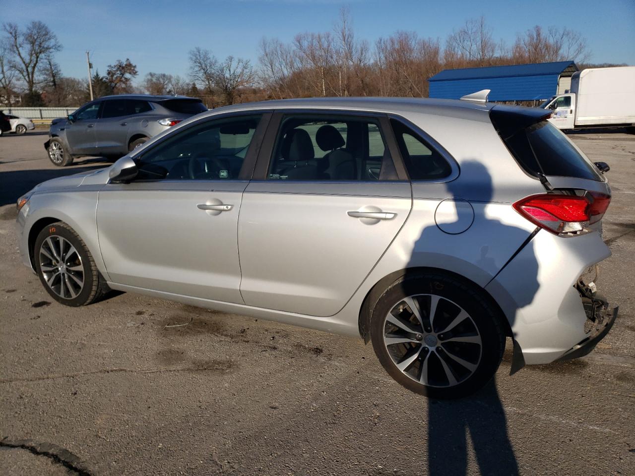 2018 Hyundai Elantra - Image 2