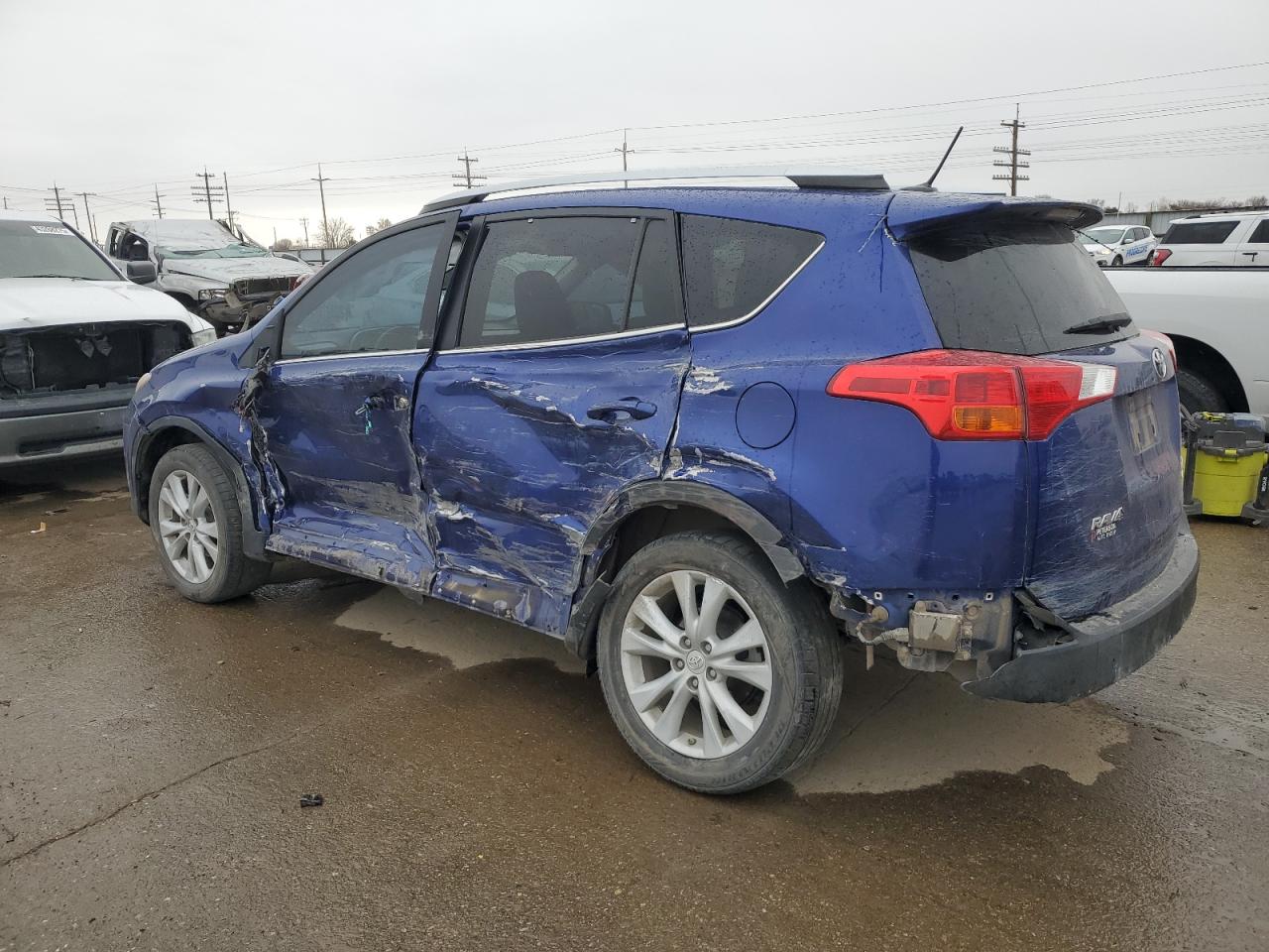 2015 Toyota RAV 4 - Image 2