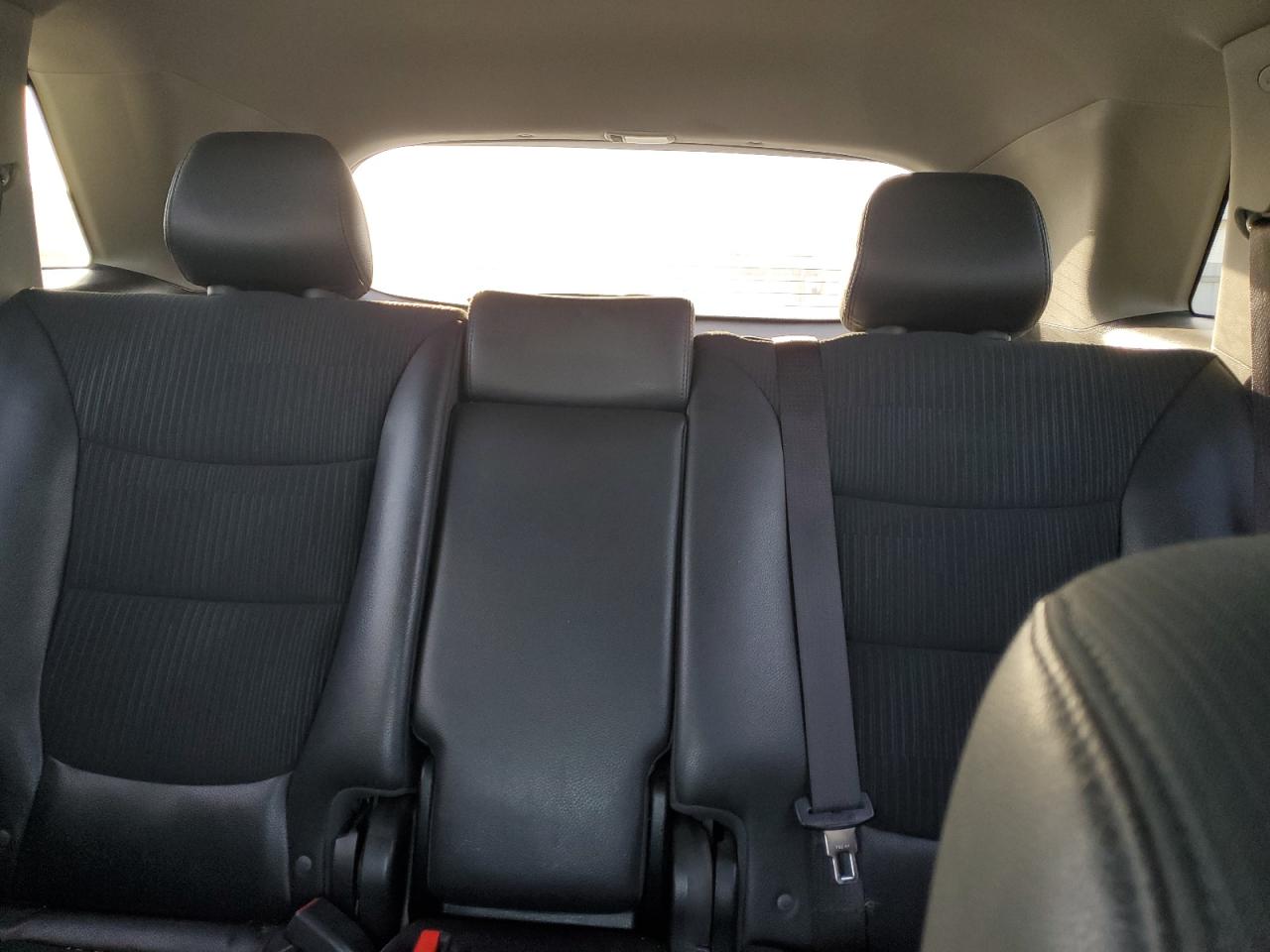 2011 Kia Sorento - Image 10