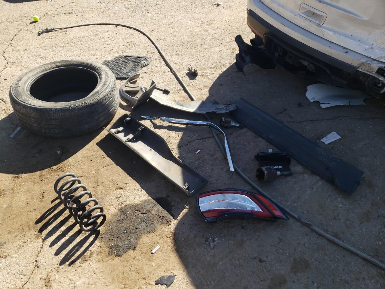 2015 Ford Explorer VIN: 1FM5K8GT0SGB59384 Lot: 89118145