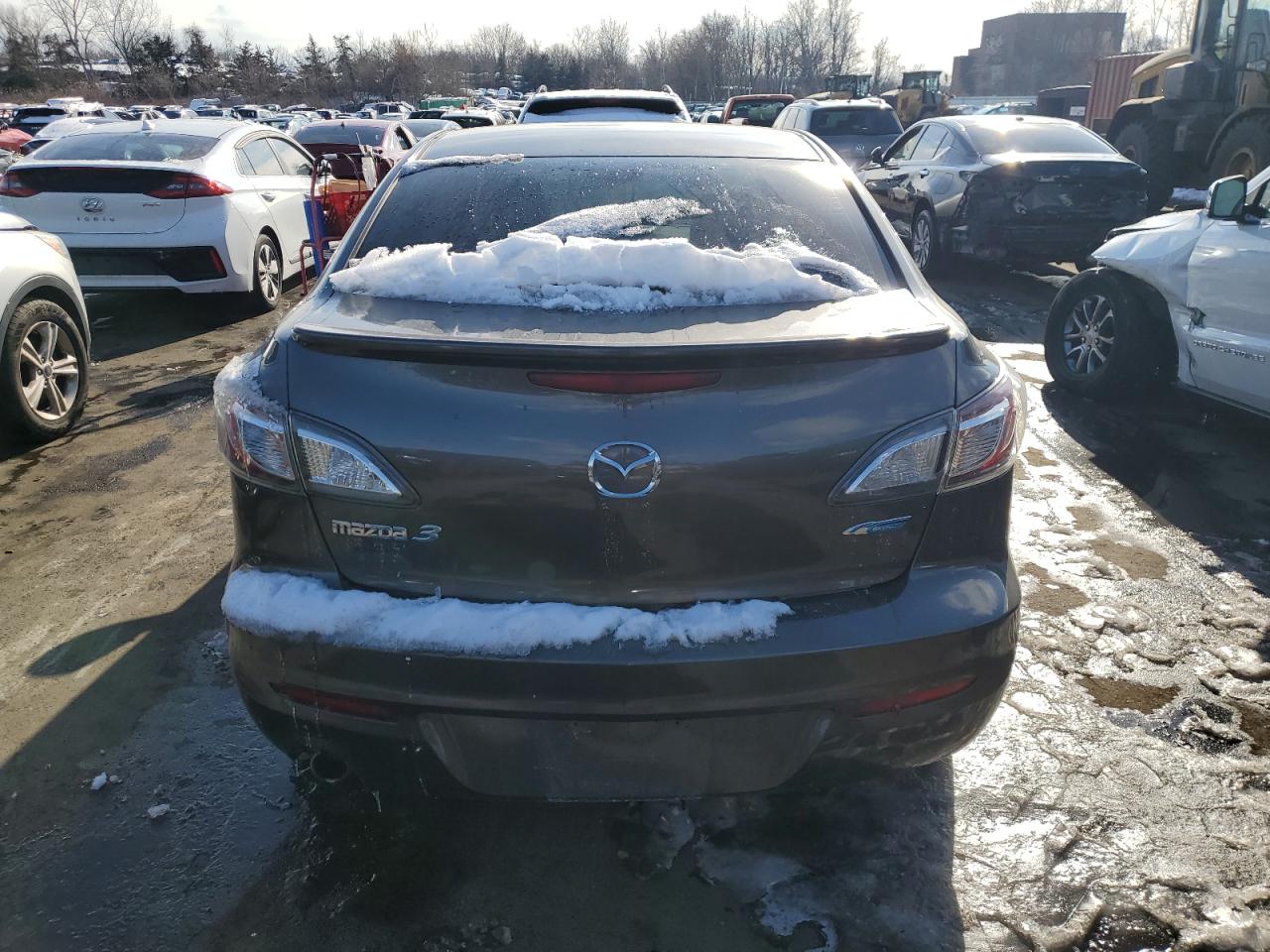 2012 Mazda 3 - Image 6