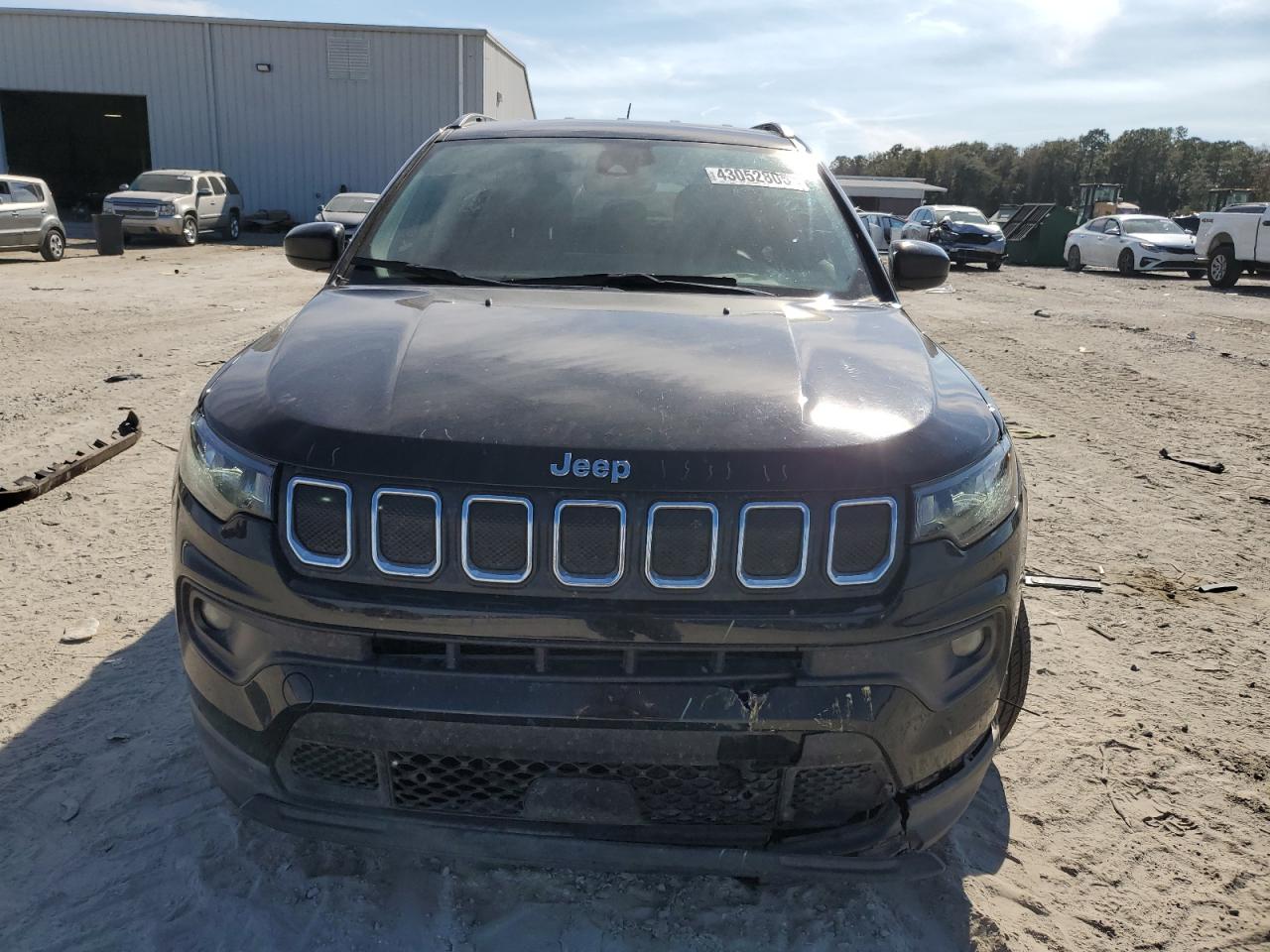 2022 Jeep Compass - Image 5