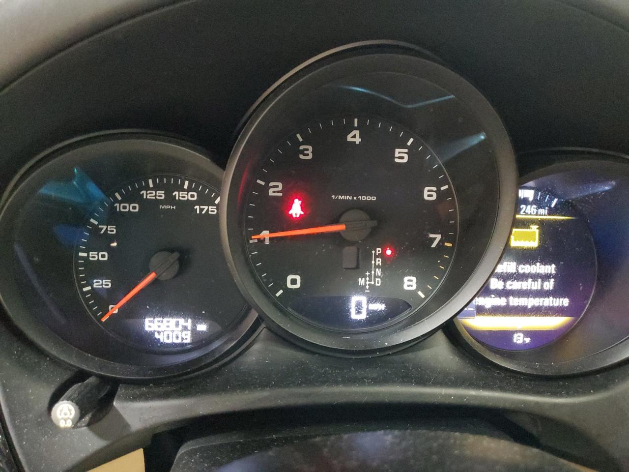 2017 Porsche Macan - Image 9