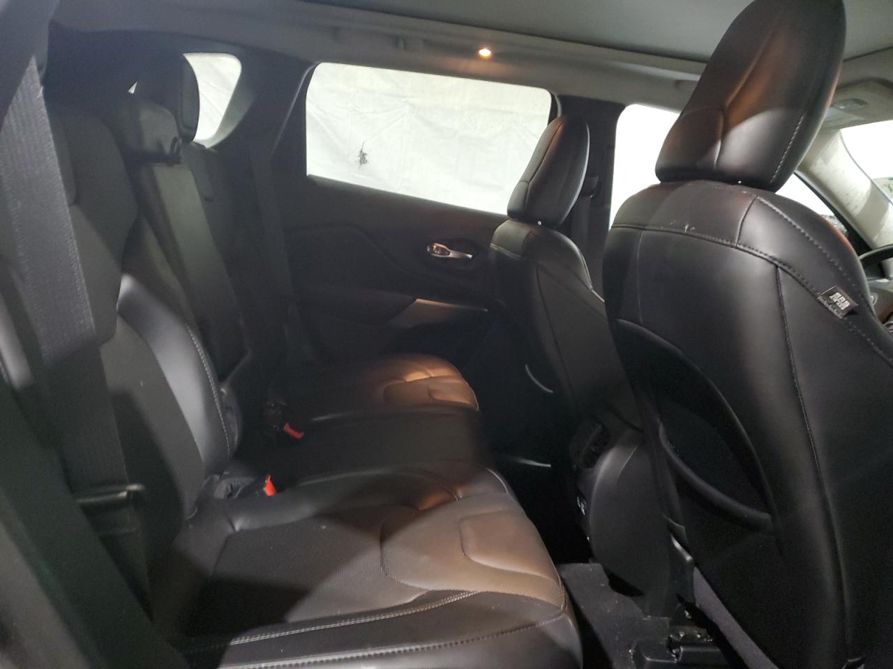 2021 Jeep Grand Cherokee - Image 11