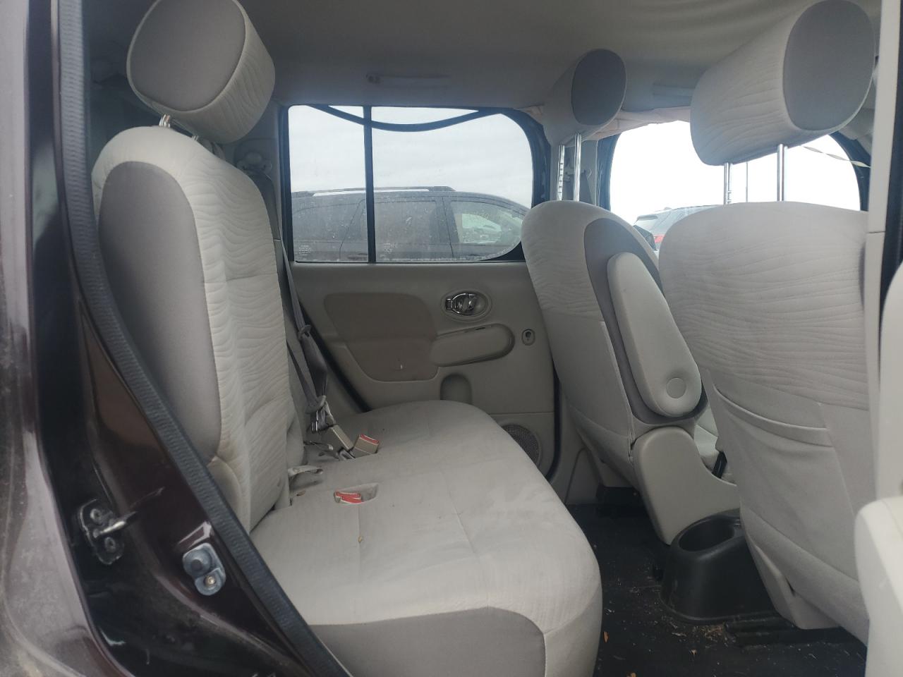 2011 Nissan Cube - Image 11