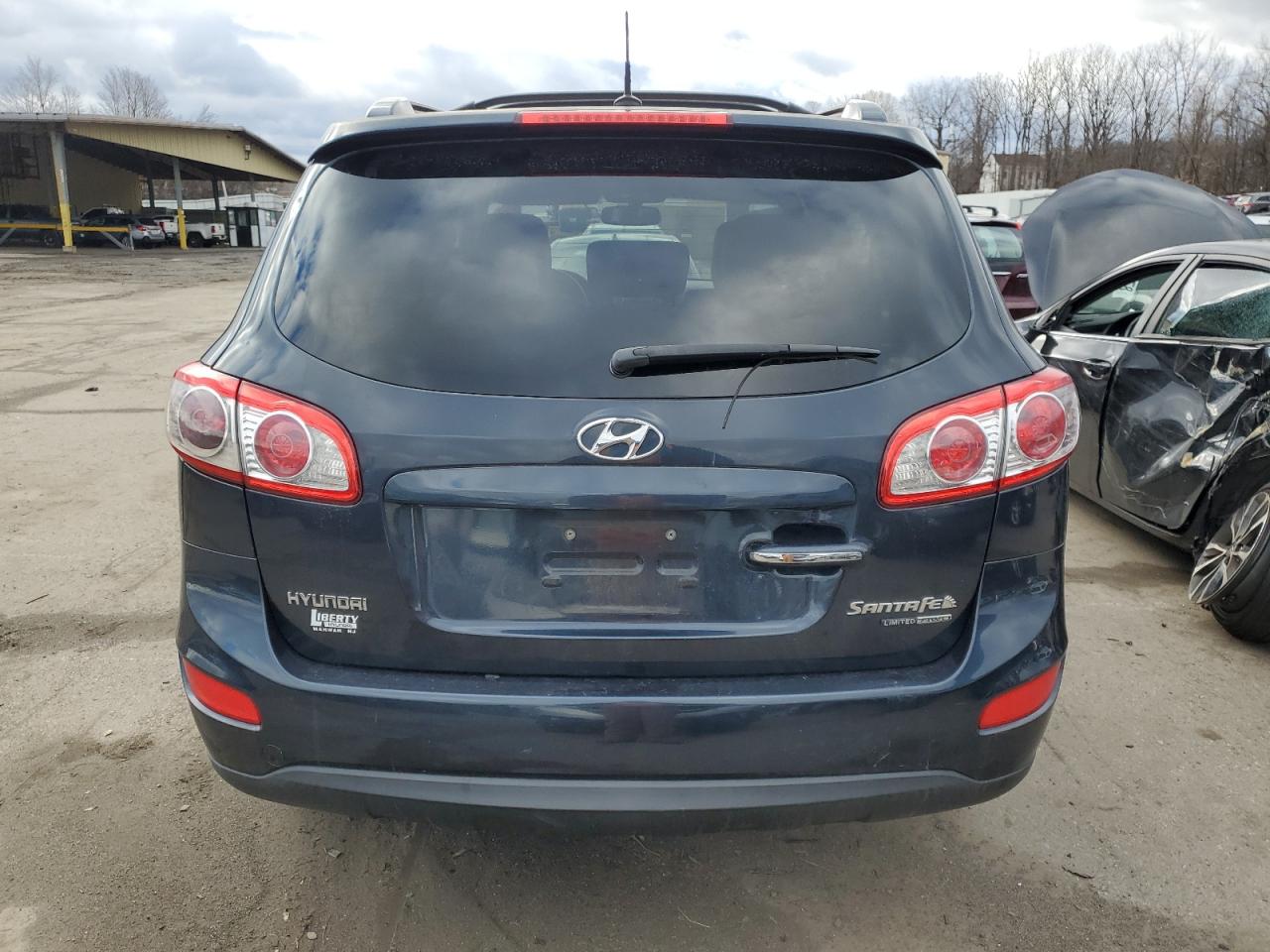 2010 Hyundai Santa Fe - Image 6