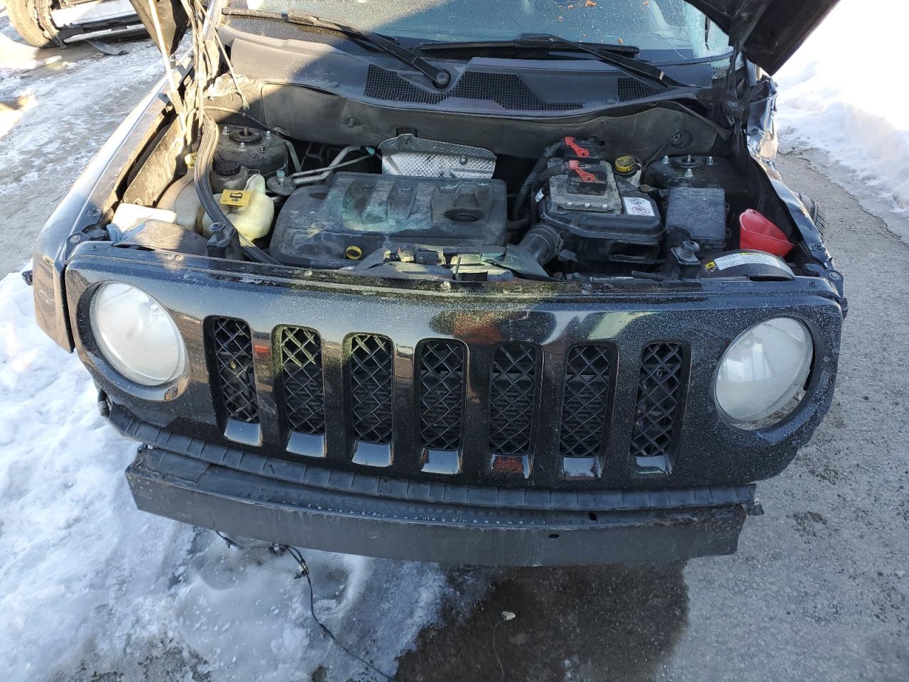2012 Jeep Liberty (Patriot) - Image 13