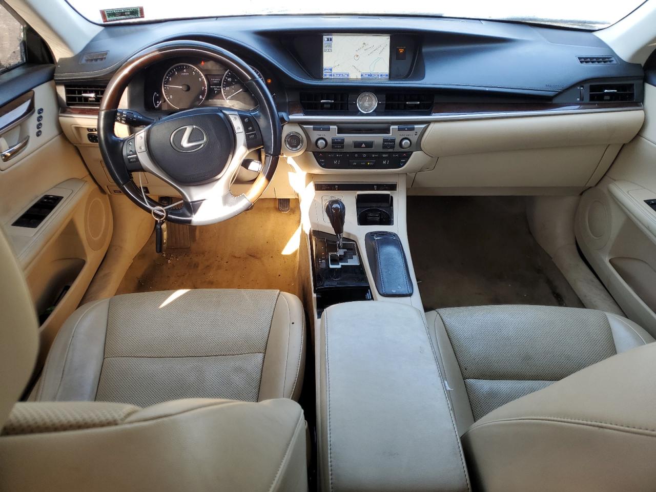 2014 Lexus ES - Image 8