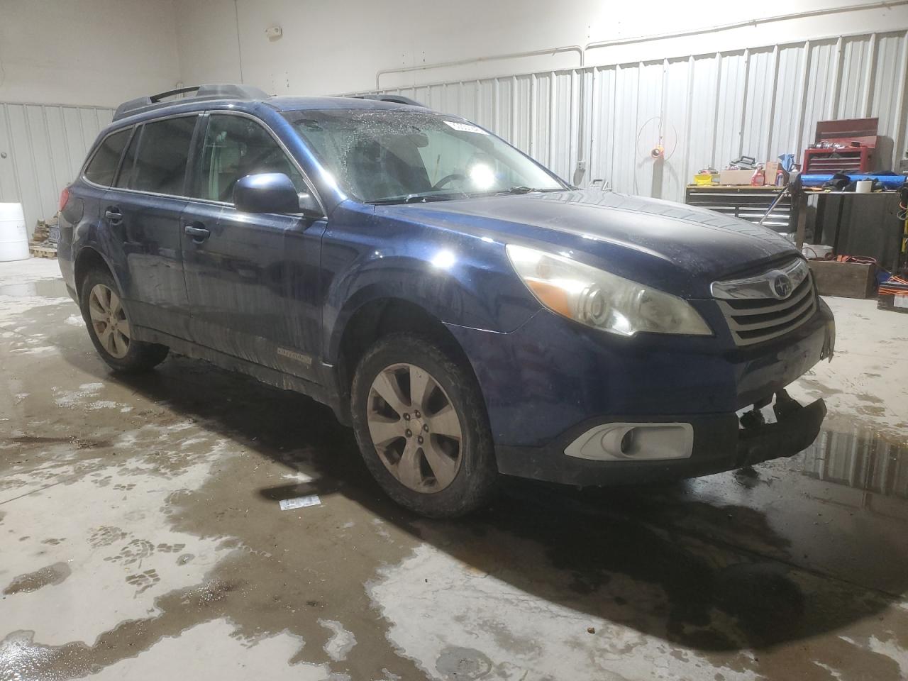 2010 Subaru Outback - Image 4