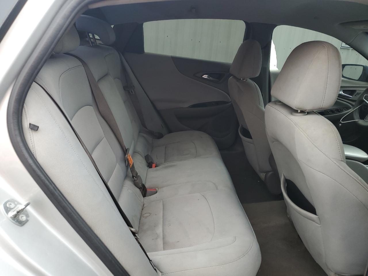 2016 Chevrolet Malibu - Image 10