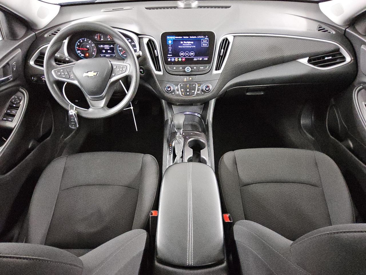 2023 Chevrolet Malibu - Image 8