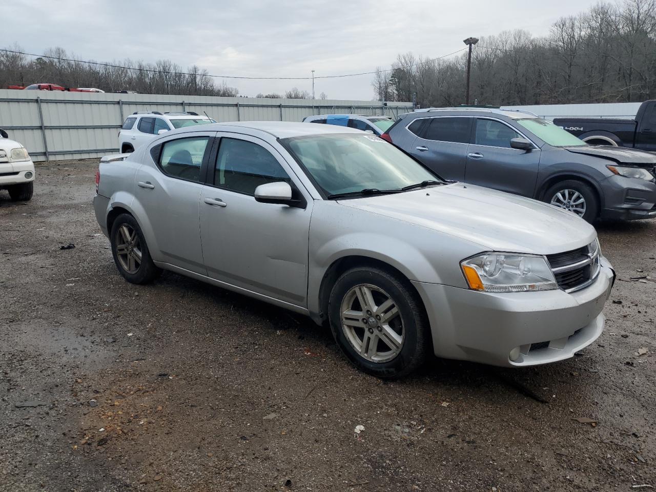 2010 Dodge Avenger - Image 4