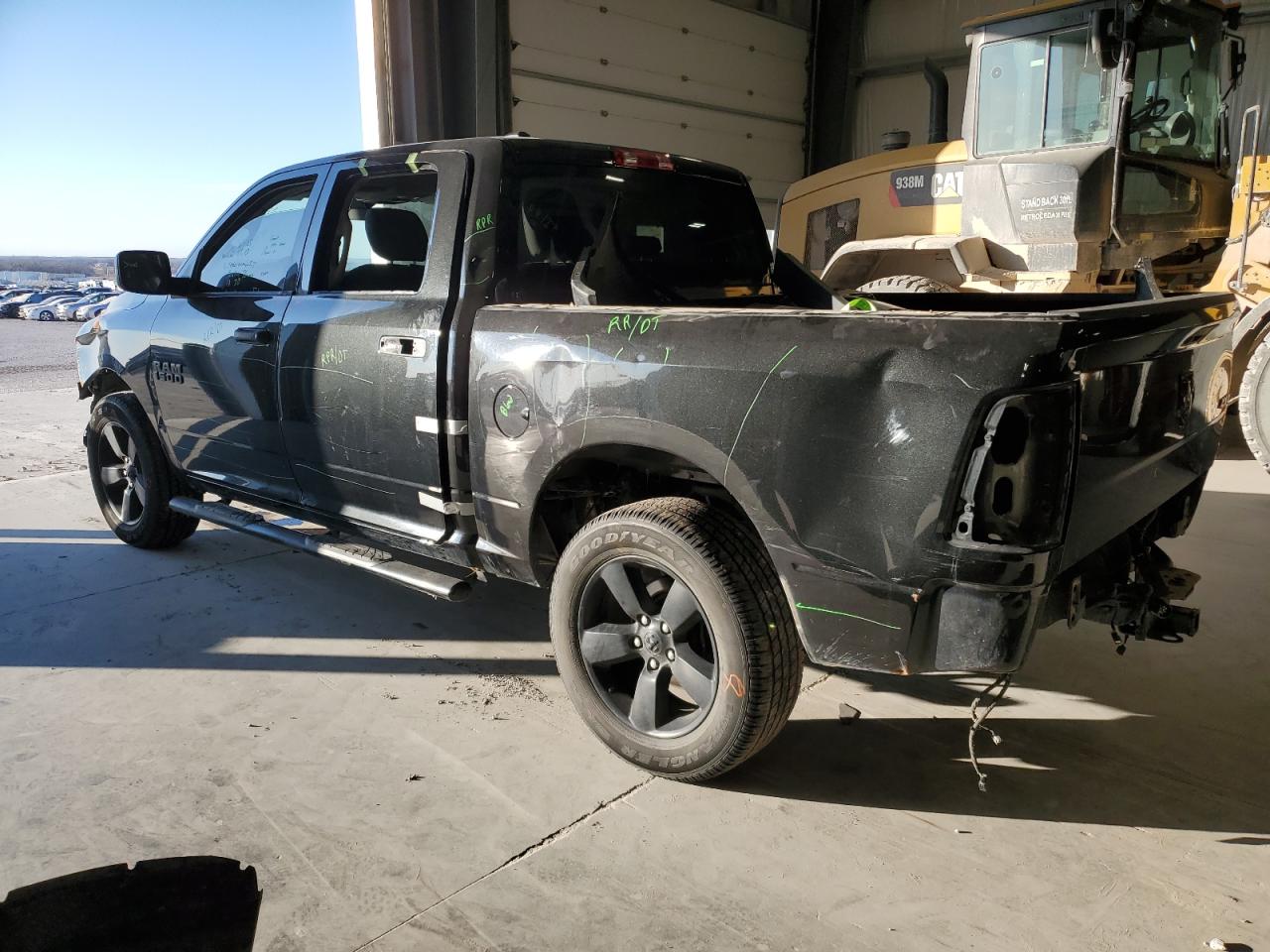 2018 RAM 1500 - Image 2