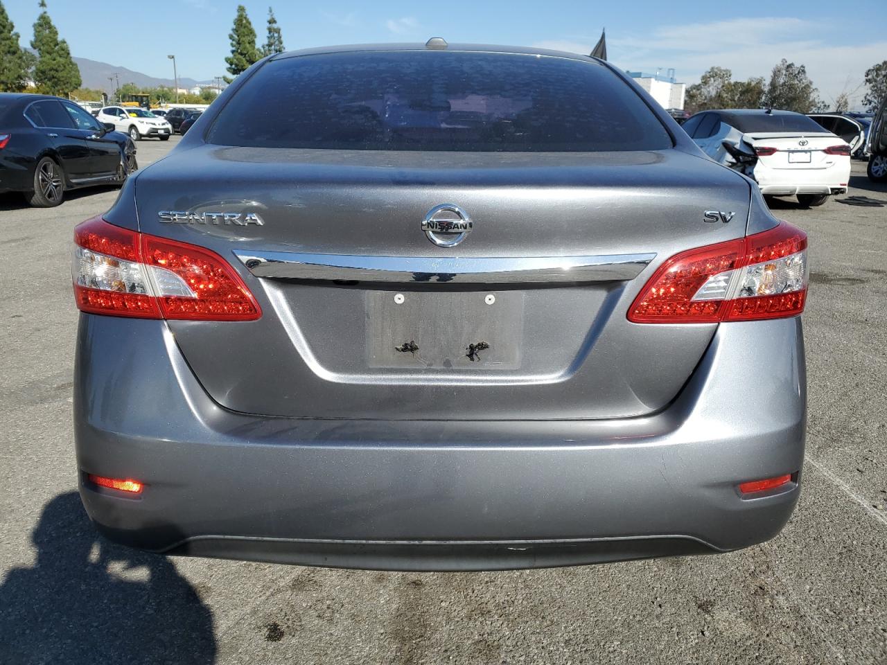 2015 Nissan Sentra - Image 6