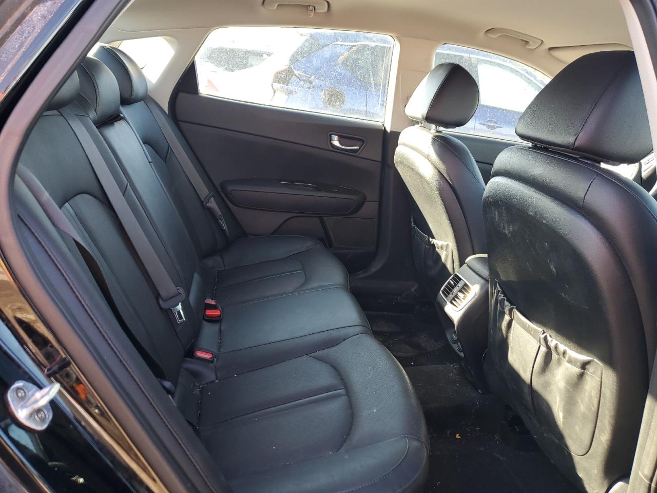 2018 Kia Optima - Image 10