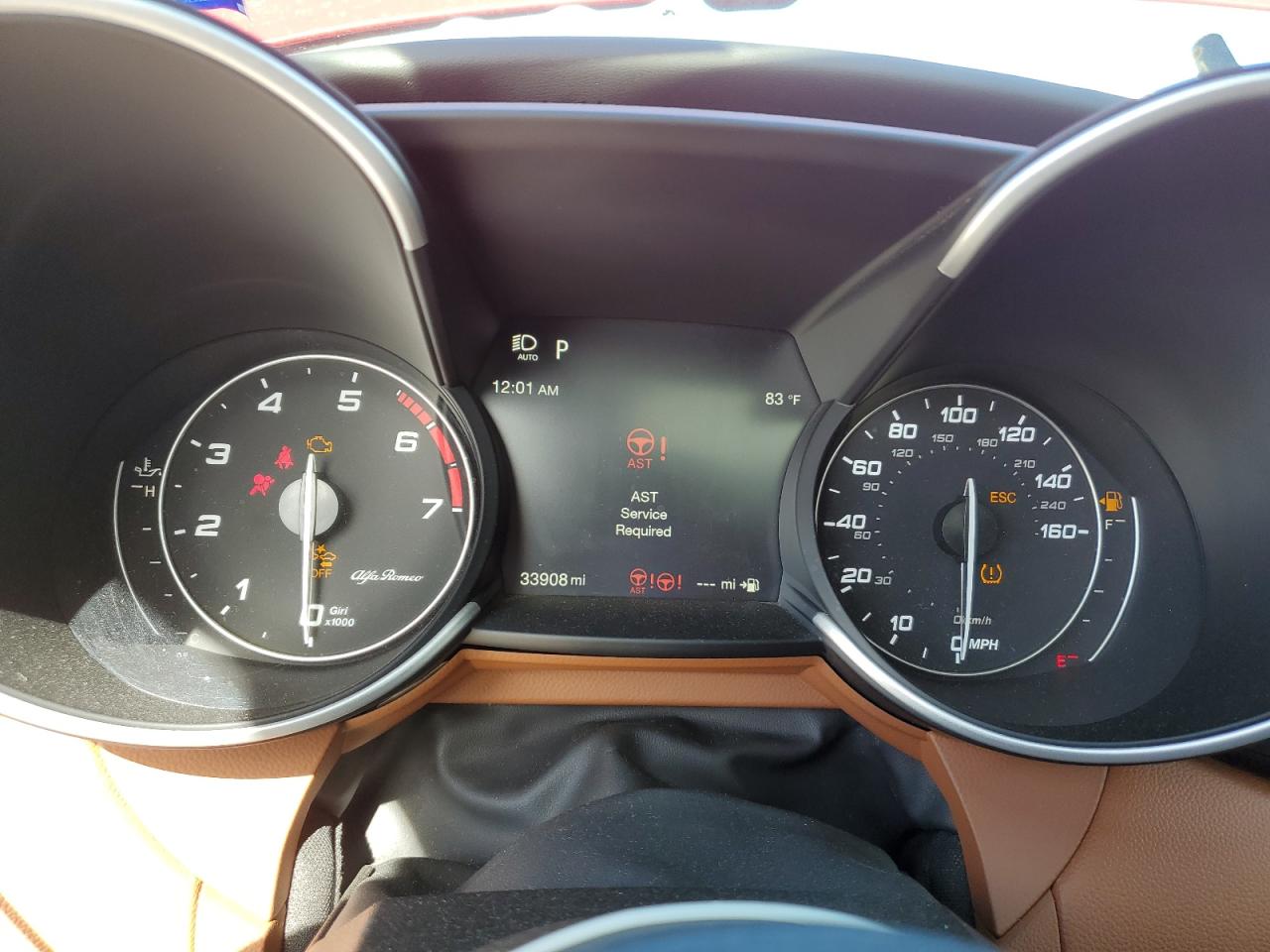 2020 Alfa Romeo Giulia - Image 9