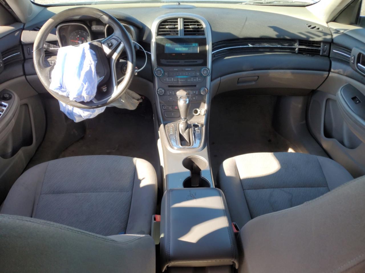 2013 Chevrolet Malibu - Image 8
