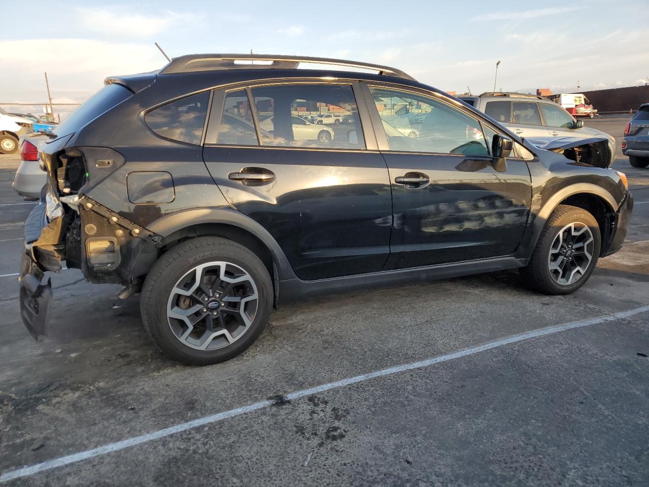 2017 Subaru XV - Image 3