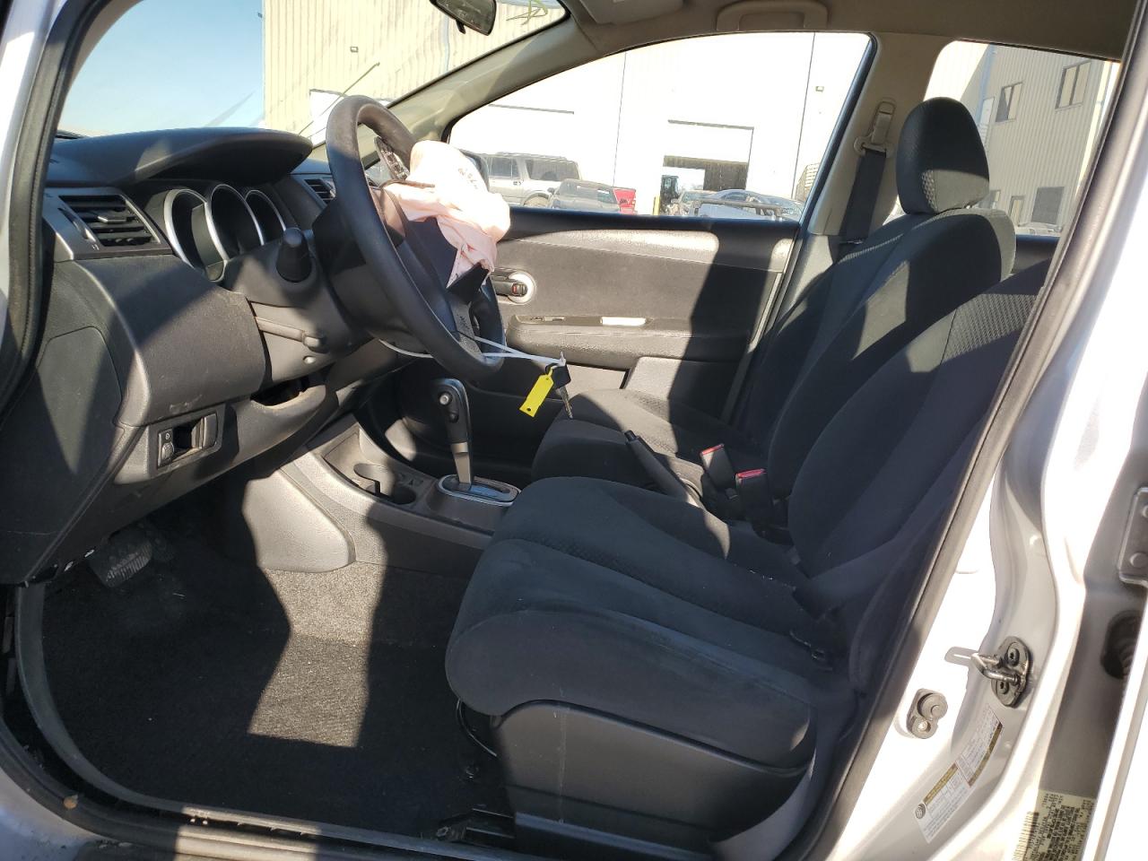 2011 Nissan Versa - Image 7