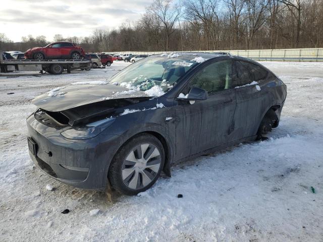  TESLA MODEL Y 2024 Gray