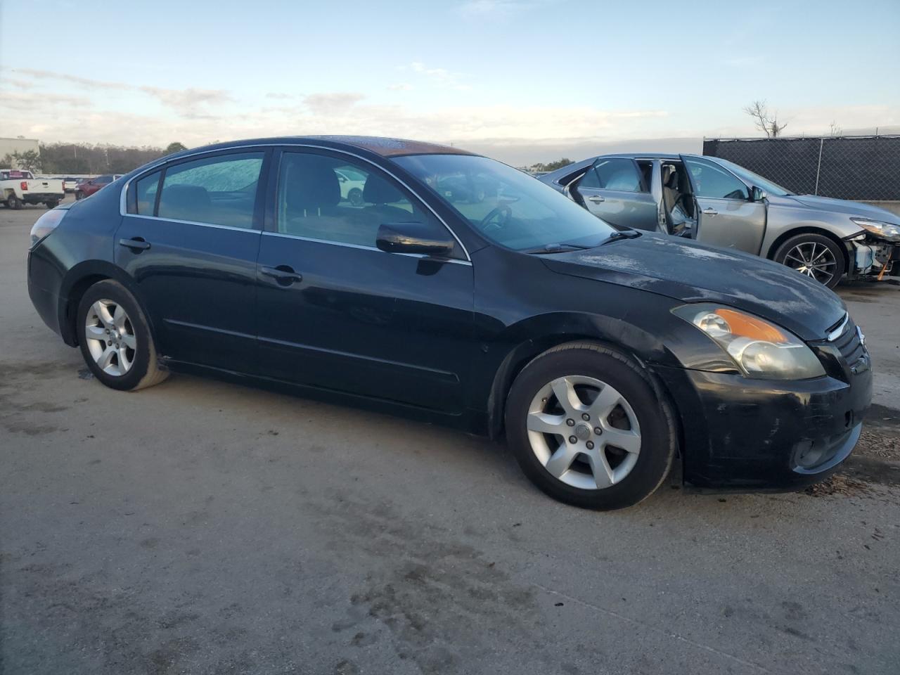 2007 Nissan Altima - Image 4