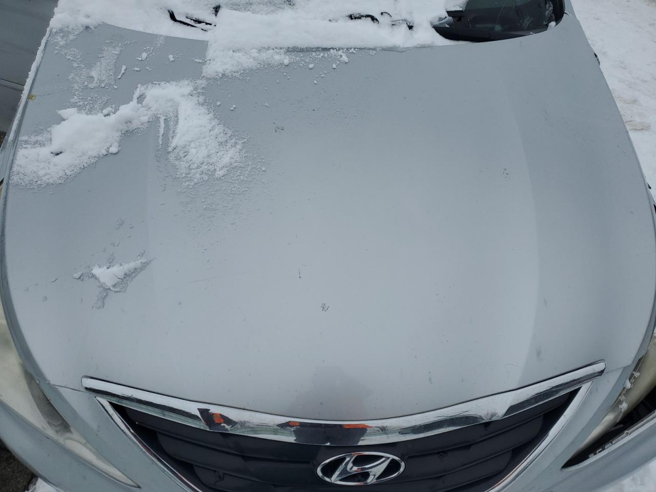2011 Hyundai Sonata - Image 12