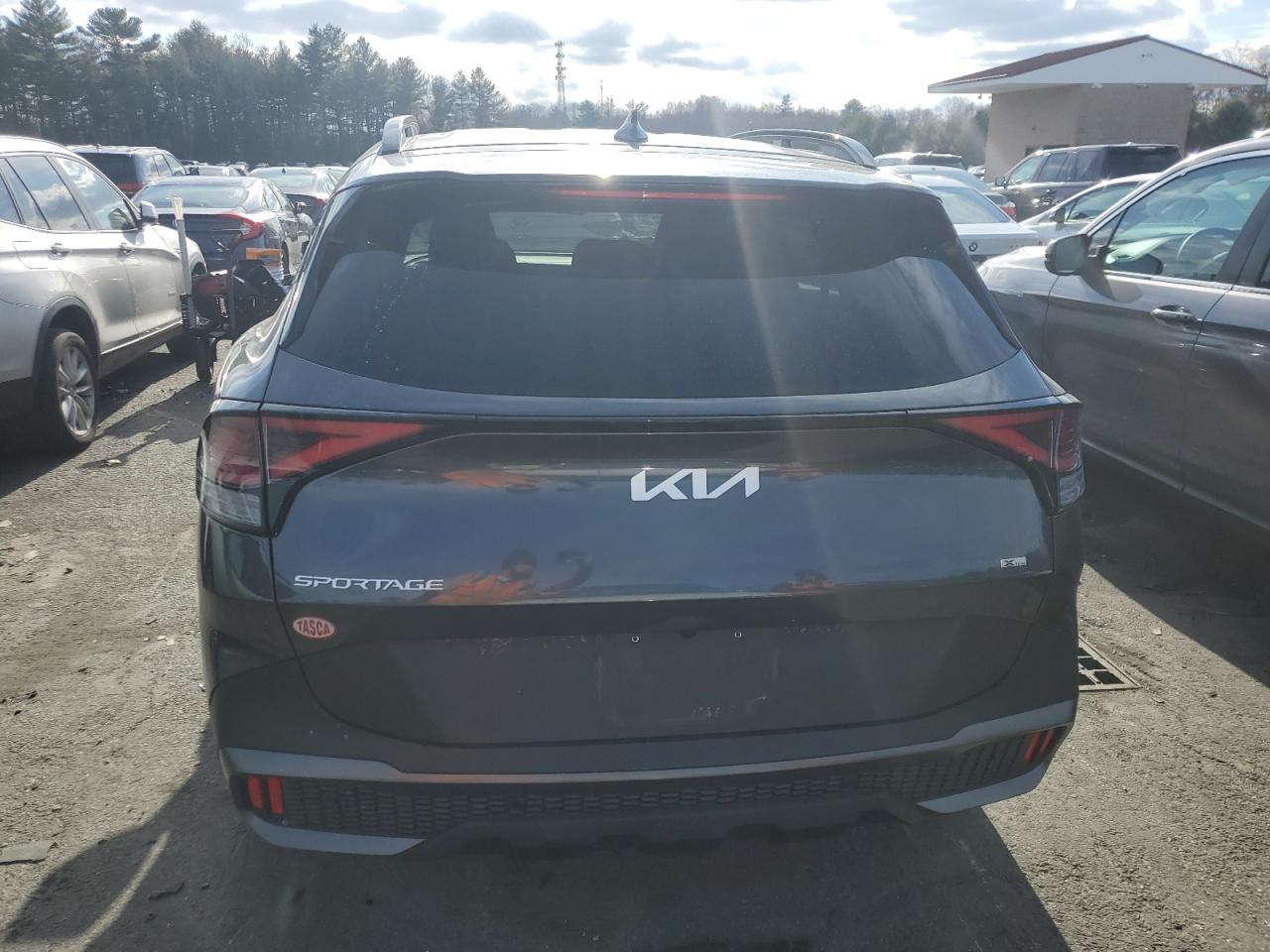 2023 Kia Sportage - Image 6