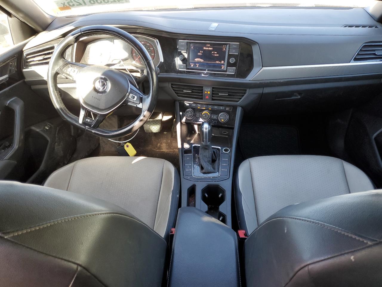 2019 Volkswagen Jetta - Image 8